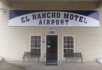 El Rancho Motel has Smoking rooms