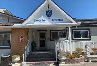 Sword Inn Bancroft allows 18 year olds to book a room