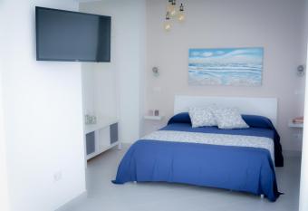 Luna Chiara Home has Balcony rooms