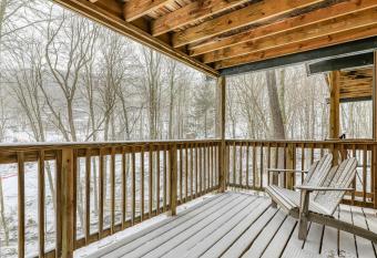 Bee Branch 14 has Balcony rooms