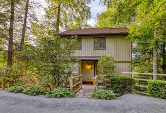 Briarcliff has Balcony rooms