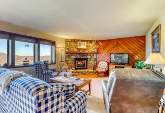 Crest 200F has Balcony rooms