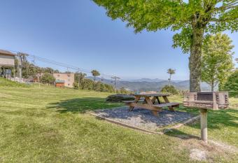 Sugar Ski 632 has Balcony rooms