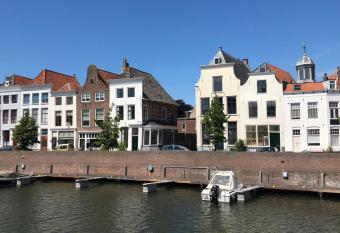 Appartement Middelburg4you has Balcony rooms