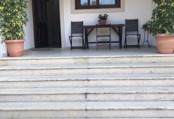 Stavroula s House has Smoking/Balcony rooms