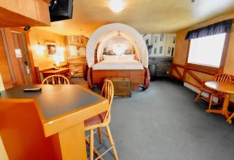 Canad Inns Destination Centre Fort Garry allows 18 year olds to book a room