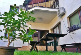 Apartmani Sunflower allows 18 year olds to book a room