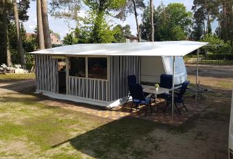 Campingplatz Wusterhausen allows 18 year olds to book a room