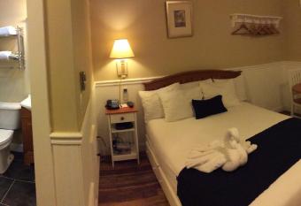 The Beachwood has Balcony rooms