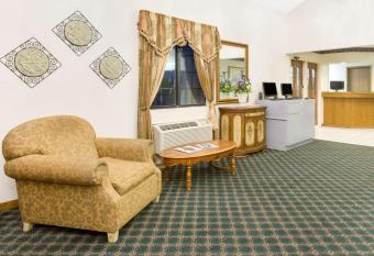 Days Inn by Wyndham Concordia has Smoking rooms