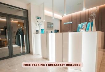 Hotel Ar  na has Balcony rooms