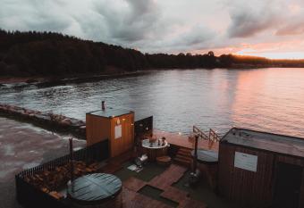 Hetke Living Kakum  e has Balcony rooms