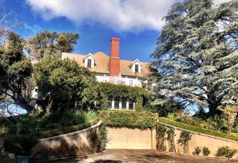 The Inn on Knowles Hill Bed & Breakfast Hotel has Balcony rooms