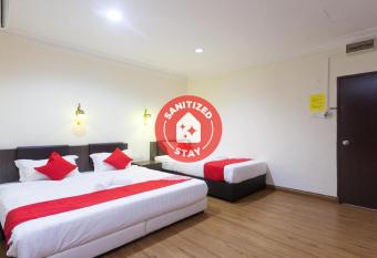 OYO 43915 T P Hotel allows 18 year olds to book a room