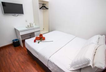 Rose Cottage Hotel Taman Nusa Cemerlang has Smoking rooms