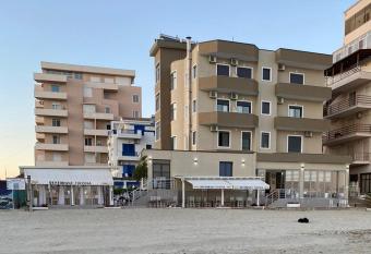 Hotel Tirona allows 18 year olds to book a room