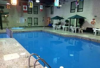 Colonial Inn has Smoking rooms