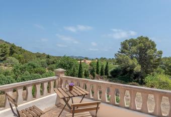 Can Cancus has Smoking rooms