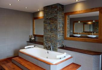 G  te  has Balcony rooms