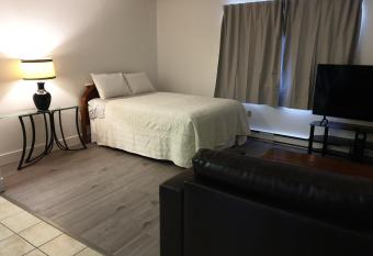 Croft Inn Motel allows 18 year olds to book a room