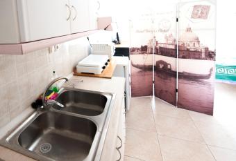 Elias Appartment has Balcony rooms