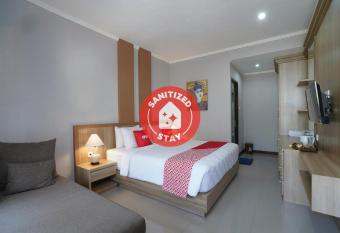 Super OYO Capital O 2166 Elitya Stay allows 18 year olds to book a room