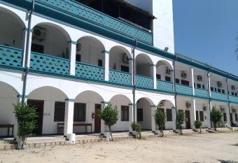 Cefa Hostel has Balcony rooms