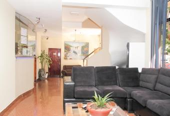 Hotel Catedral has Balcony rooms