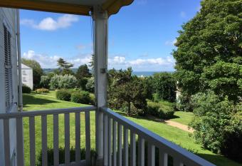 Parc Cordier- Trouville sur Mer has Balcony rooms