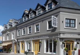 Bridge Street Townhouse allows 18 year olds to book a room