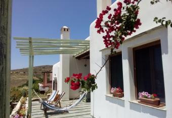 Cycladic House has Balcony rooms