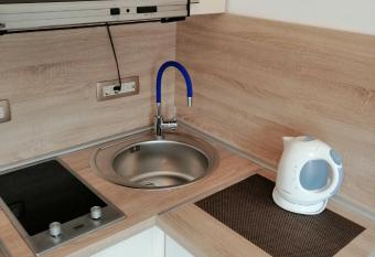 Studio Apartman Irena1 allows 18 year olds to book a room