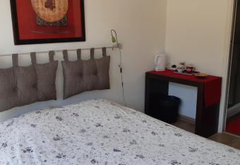 Le bois bouquet has Balcony rooms