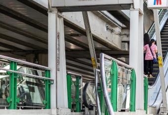 Udomsuk Inn & Cafe Since 2019 - BTS Udomsuk allows 18 year olds to book a room