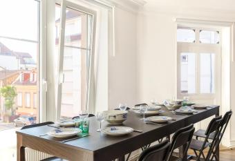 Le Victor Hugo has Balcony rooms