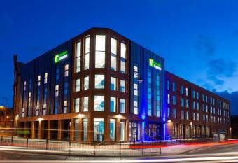 Holiday Inn Express - Barrow-in-Furness & South Lakes, an IHG Hotel allows 18 year olds to book a room