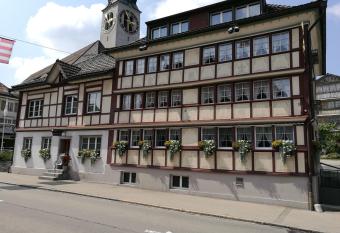 Gasthaus Sternen allows 18 year olds to book a room