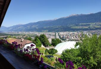 Alpendohle Apartments Innsbruck has Balcony rooms
