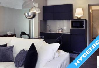 SAN GAETANO - nice apartment with little external courtyard has Balcony rooms