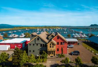 At The Helm Hotel allows 18 year olds to book a room