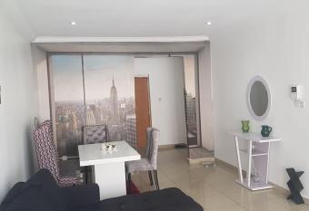Asa Luxury 3bedroom Apartment allows 18 year olds to book a room