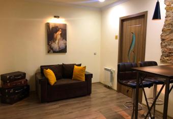 Nice has Balcony rooms