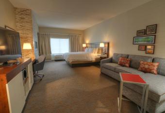 Hampton Inn Gatlinburg Historic Nature Trail has Balcony rooms