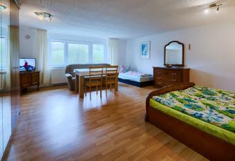 Haus Rabenswalde has Balcony rooms