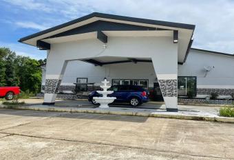 Rodeway Inn Hattiesburg North has Smoking rooms