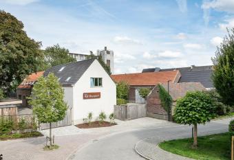 B&B Hof Beygaert allows 18 year olds to book a room