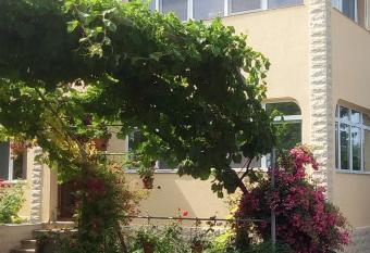 Vila Andre has Balcony rooms