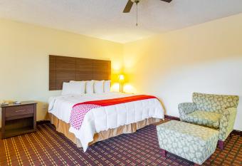 Days Inn By Wyndham Atmore has Smoking rooms