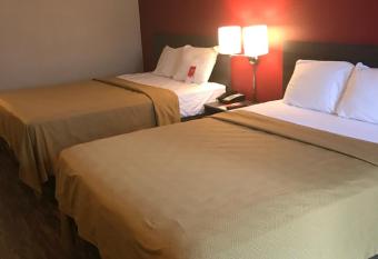 Econo Lodge has rooms with a private hot tub