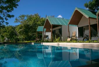 Villas Cabuya Beach & Jungle has Balcony rooms